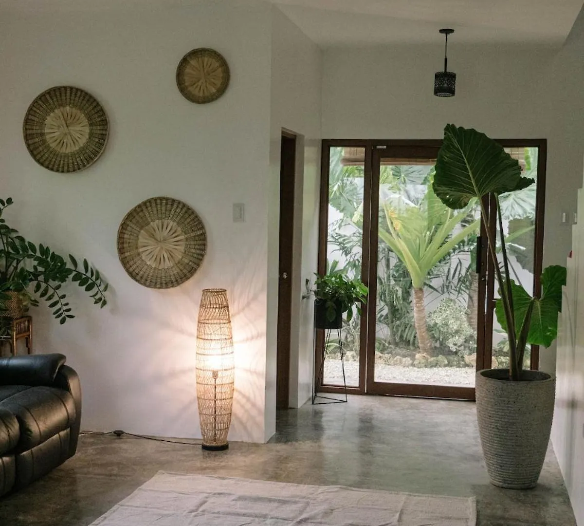 Dauis Private Home In Panglao Near White Beaches With 600 Mbps Wifi & Solar 0*,
