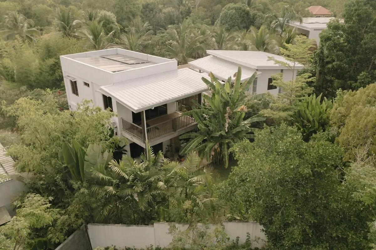 Private Home In Panglao Near White Beaches With 600 Mbps Wifi & Solar Dauis